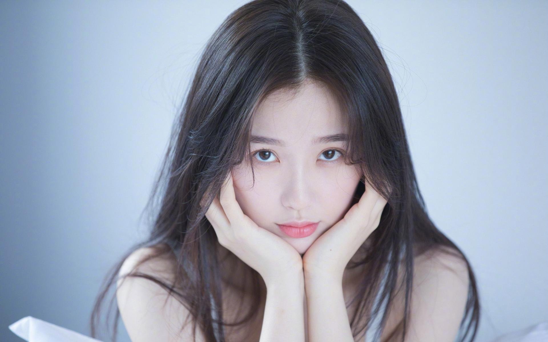 拜仁主场四球横扫美因茨,凯恩再破门,拜仁zirkzee