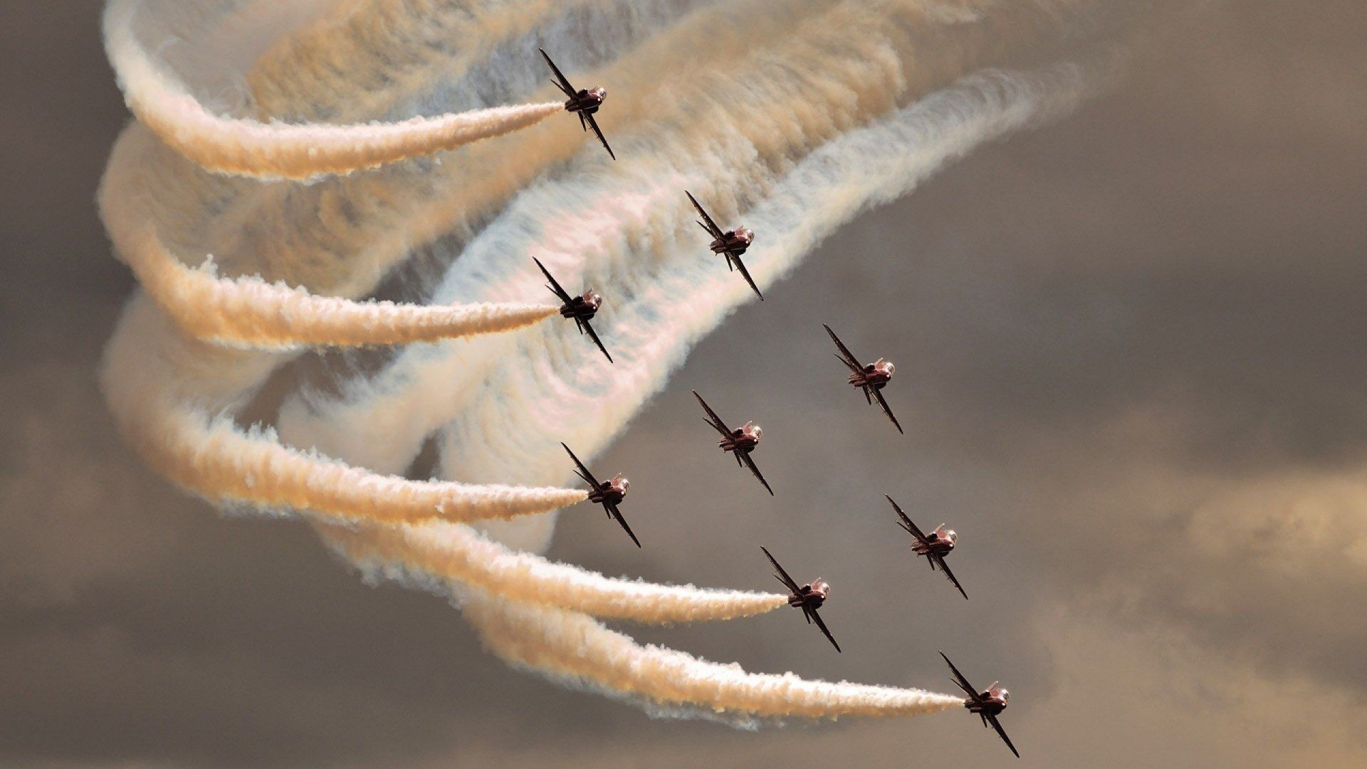 JiuyouAPP下载-掘金球员配合体能师制定个性化恢复流程，掘金队球员工资表