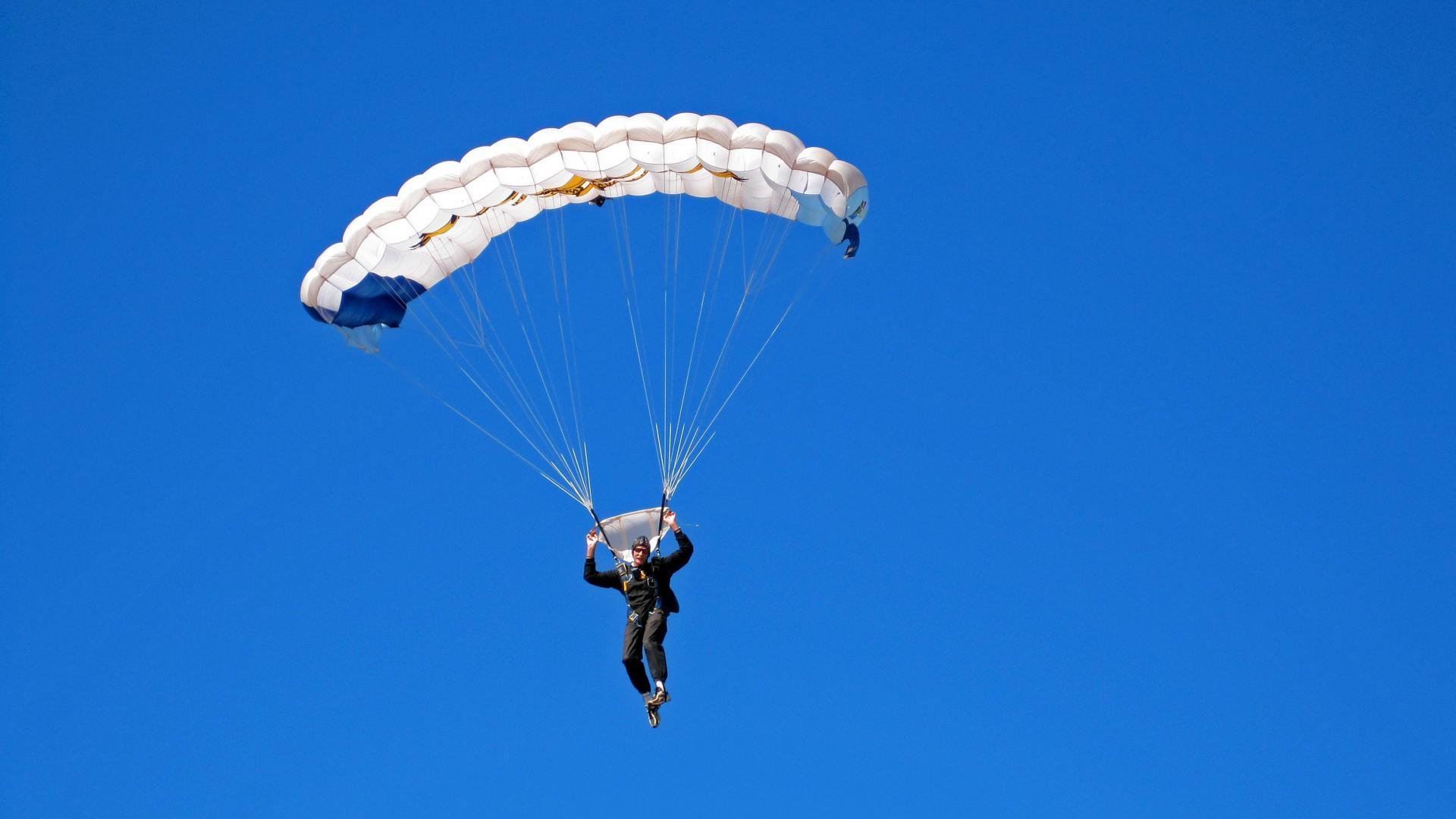 体育科技：虚拟现实和AI在篮球中的应用前景，虚拟体育是什么